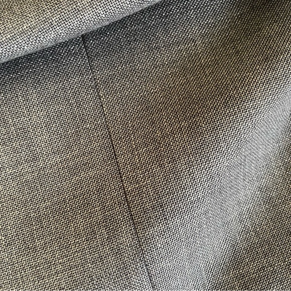 Ralph Lauren Blazer - Gray.  Mens: 42S - Picture 6 of 7